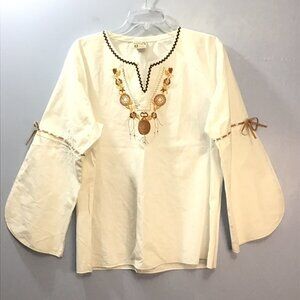 🌷Arantza Embroidered Boho Top